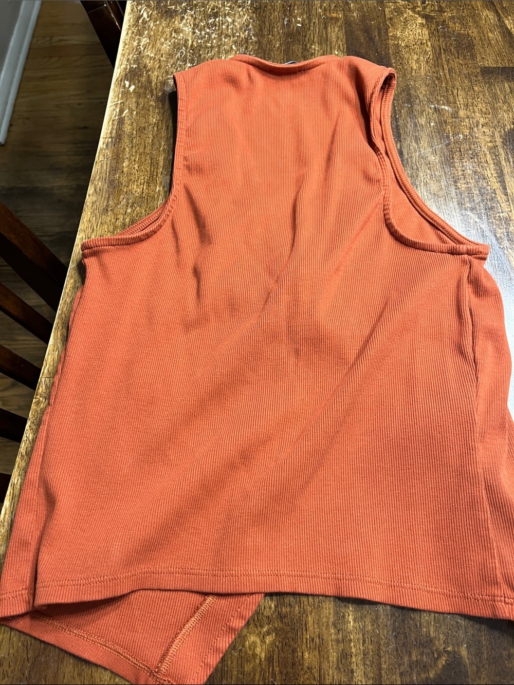 Express Rust-Orange Ribbed Button-Front Sleeveless Tank - Picture 4 of 4